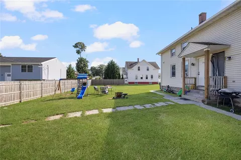 Exterior - 54 Blackburn St, Warwick, RI 02886 photo 8 of 10