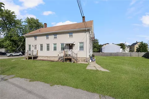 Exterior - 54 Blackburn St, Warwick, RI 02886 photo 2 of 10
