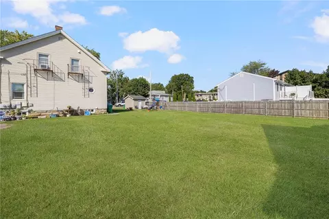 Exterior - 54 Blackburn St, Warwick, RI 02886 photo 7 of 10