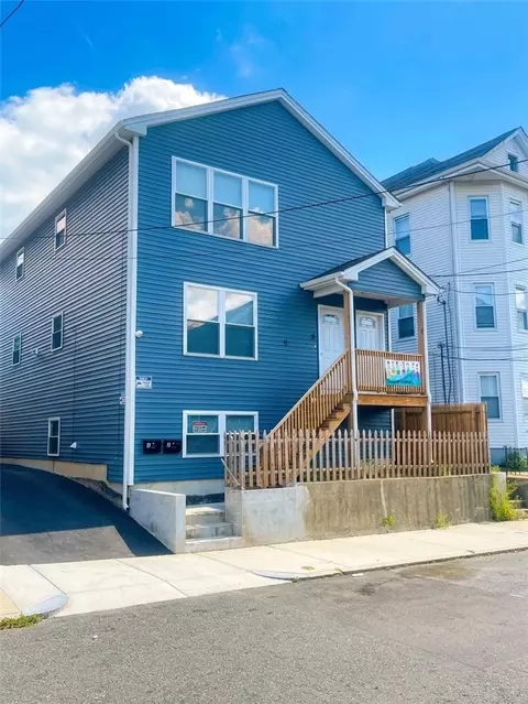 51 Lynch St, Providence, RI 02908