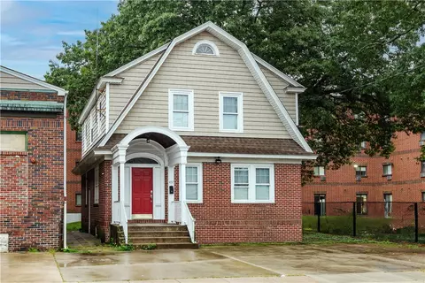457 Douglas Ave, Providence, RI 02908