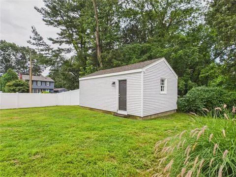 Exterior - 83 Sandro Dr, Warwick, RI 02886 photo 4 of 5