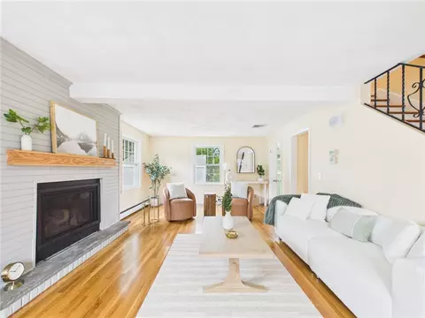 Living - 83 Sandro Dr, Warwick, RI 02886 photo 3 of 10