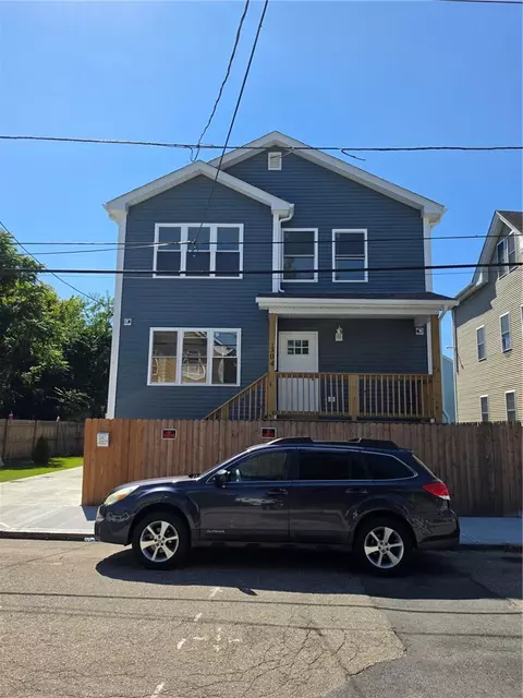 304 Swan St, Providence, RI 02905