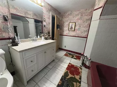 Bath - 82 Killingly St, Providence, RI 02909 photo 2 of 2