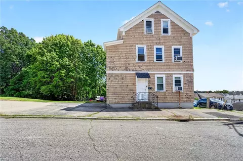 15 Danby St, Providence, RI 02904