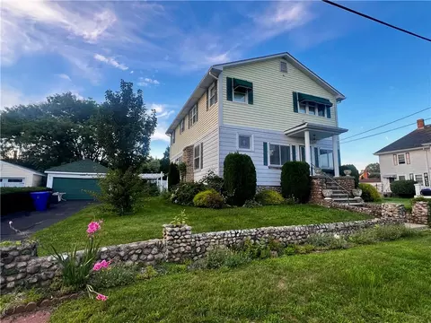 53 Sylvia Ave, North Providence, RI 02911