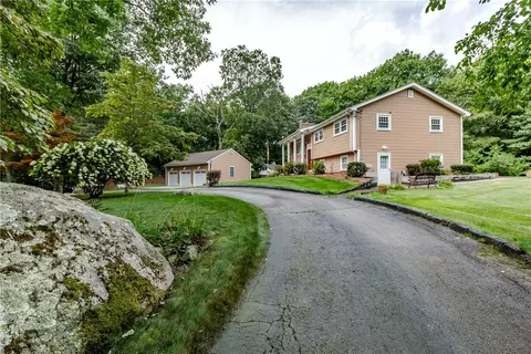 99 Tower Hill Rd, Cumberland, RI 02864