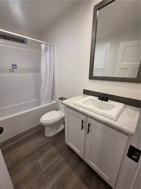 Bath - 53 Diamond Hill Rd, Glocester, RI 02814 photo 3 of 4