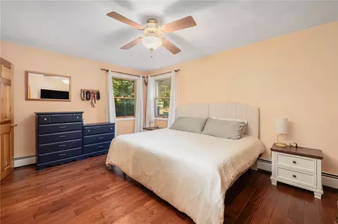 Bedroom - 702 Gardner Rd, Exeter, RI 02822 photo 3 of 5