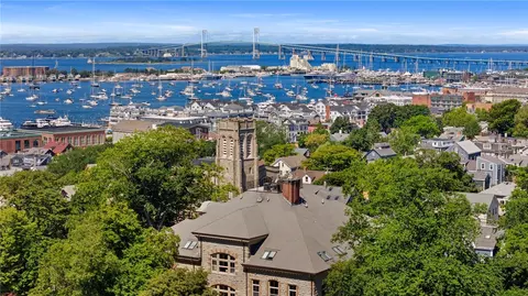 426 Spring St #B101, Newport, RI 02840