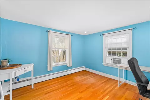 Bedroom - 538 Bound Rd, Woonsocket, RI 02895 photo 5 of 9