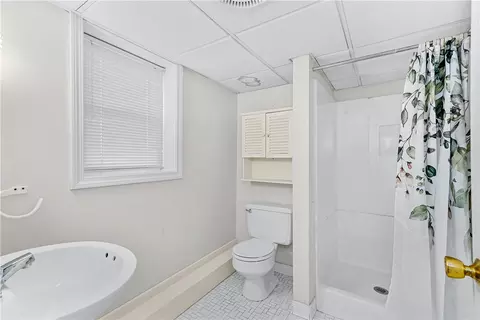 Bath - 538 Bound Rd, Woonsocket, RI 02895 photo 6 of 6