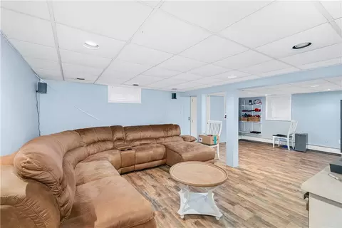 Living - 538 Bound Rd, Woonsocket, RI 02895 photo 5 of 5