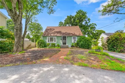 Exterior - 538 Bound Rd, Woonsocket, RI 02895 photo 2 of 9