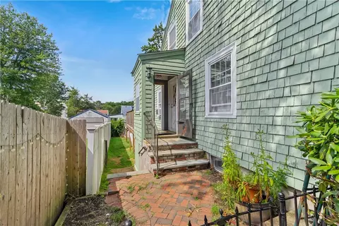 Exterior - 538 Bound Rd, Woonsocket, RI 02895 photo 9 of 9
