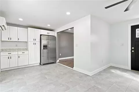 Entry Way - 53 Pell Ave, Warwick, RI 02888 photo 1 of 5