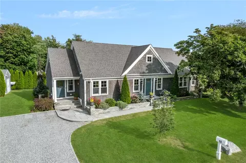 10 Maywood Rd, Narragansett, RI 02882