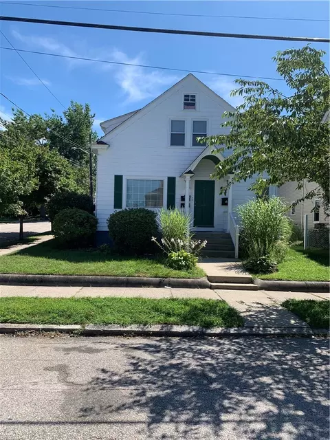 20 Farm St, Providence, RI 02908
