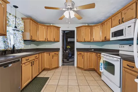 Kitchen - 16 Marigold Dr, Warwick, RI 02889 photo 1 of 2