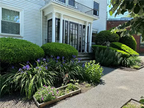 7 North Ave #2, Providence, RI 02906
