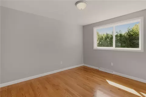 Bedroom - 174 Ten Rod Rd, Exeter, RI 02822 photo 6 of 10