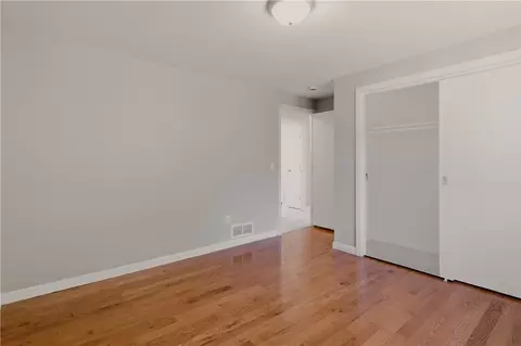 Bedroom - 174 Ten Rod Rd, Exeter, RI 02822 photo 3 of 10