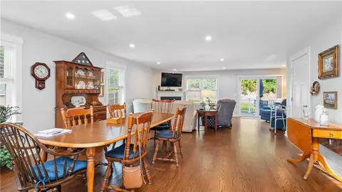 Dining - 724 Centerville Rd #8, Warwick, RI 02886 photo 1 of 1