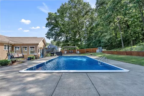 Exterior - 139 Ray Ave, Woonsocket, RI 02895 photo 8 of 12