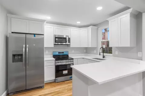 28 Potters Ave, Providence, RI 02905