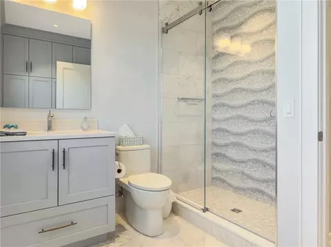Bath - 377 Atlantic Ave, Westerly, RI 02891 photo 1 of 5