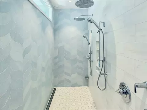 Bath - 377 Atlantic Ave, Westerly, RI 02891 photo 3 of 5