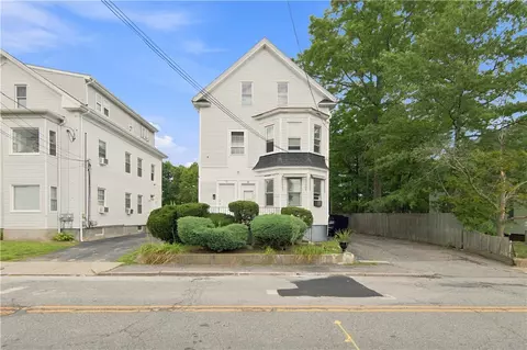 115 Woodward Rd, Providence, RI 02904