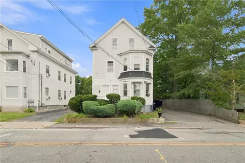 115 Woodward Rd, Providence, RI 02904