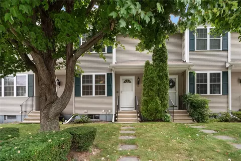 4 Unity St #4, Pawtucket, RI 02860