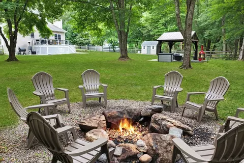 Exterior - 5 Christopher Rd, Westerly, RI 02891 photo 16 of 18