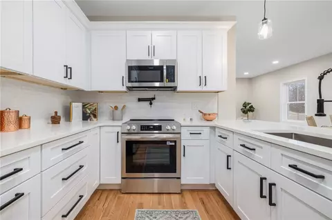 Kitchen - 2907 Post Rd #1, Warwick, RI 02886 photo 2 of 4