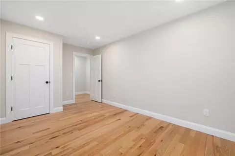 Bedroom - 2907 Post Rd #1, Warwick, RI 02886 photo 6 of 9