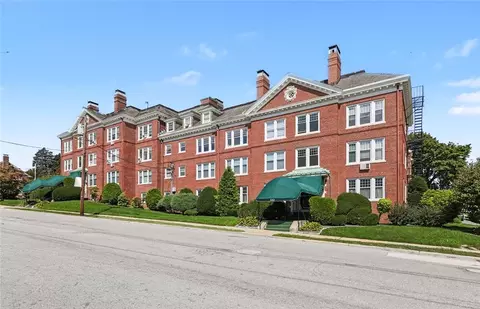 242 President Ave #7, Providence, RI 02906