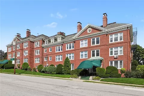 242 President Ave #7, Providence, RI 02906
