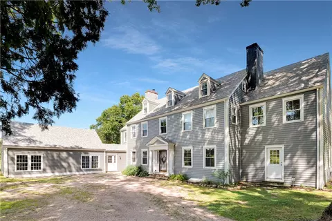 1747 Mooresfield Rd, South Kingstown, RI 02879