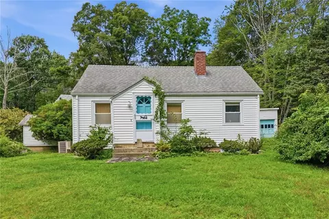 1639 S County Trl, East Greenwich, RI 02818