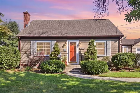 Exterior - 91 Cavalcade Blvd, Warwick, RI 02889 photo 2 of 18