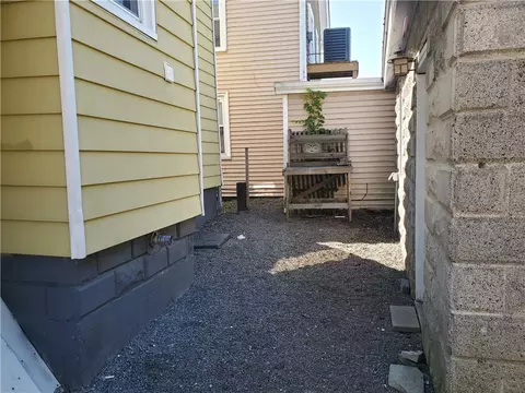 Exterior - 7 Union St, Warren, RI 02885 photo 4 of 4