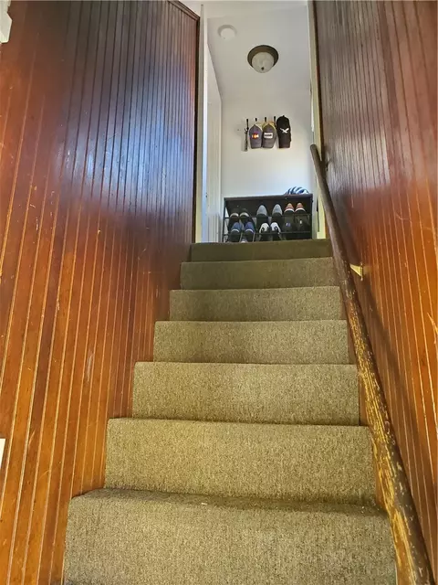 Entry Way - 7 Union St, Warren, RI 02885 photo 3 of 3
