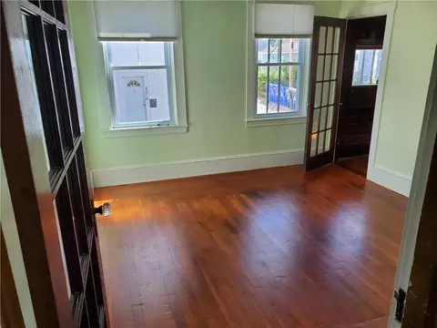 Living - 7 Union St, Warren, RI 02885 photo 5 of 6