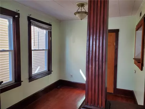Living - 7 Union St, Warren, RI 02885 photo 2 of 6