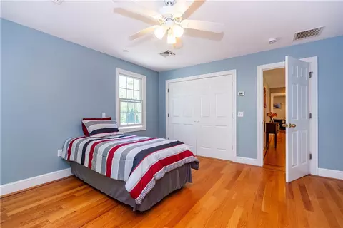 Bedroom - 41 Edies Ln, Exeter, RI 02822 photo 1 of 2