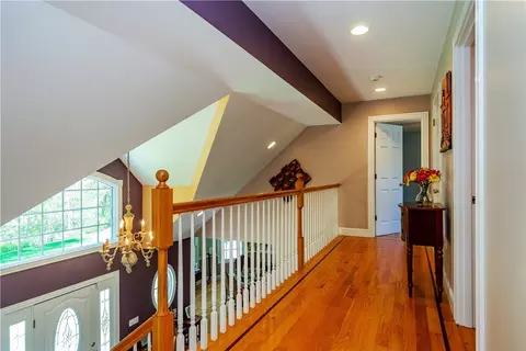 Entry Way - 41 Edies Ln, Exeter, RI 02822 photo 4 of 4