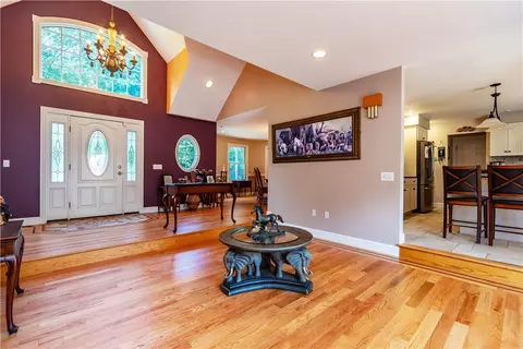 Entry Way - 41 Edies Ln, Exeter, RI 02822 photo 2 of 5